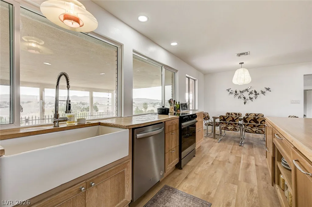 4050 Milky Way, Logandale, NV 89021