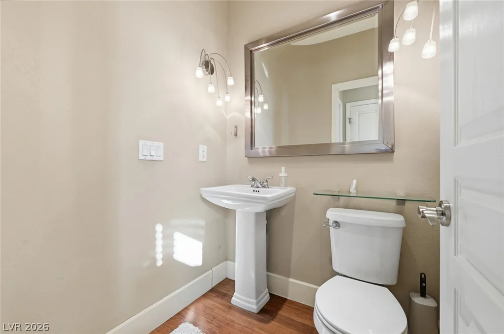5633 Clarendon, North Las Vegas, NV 89081