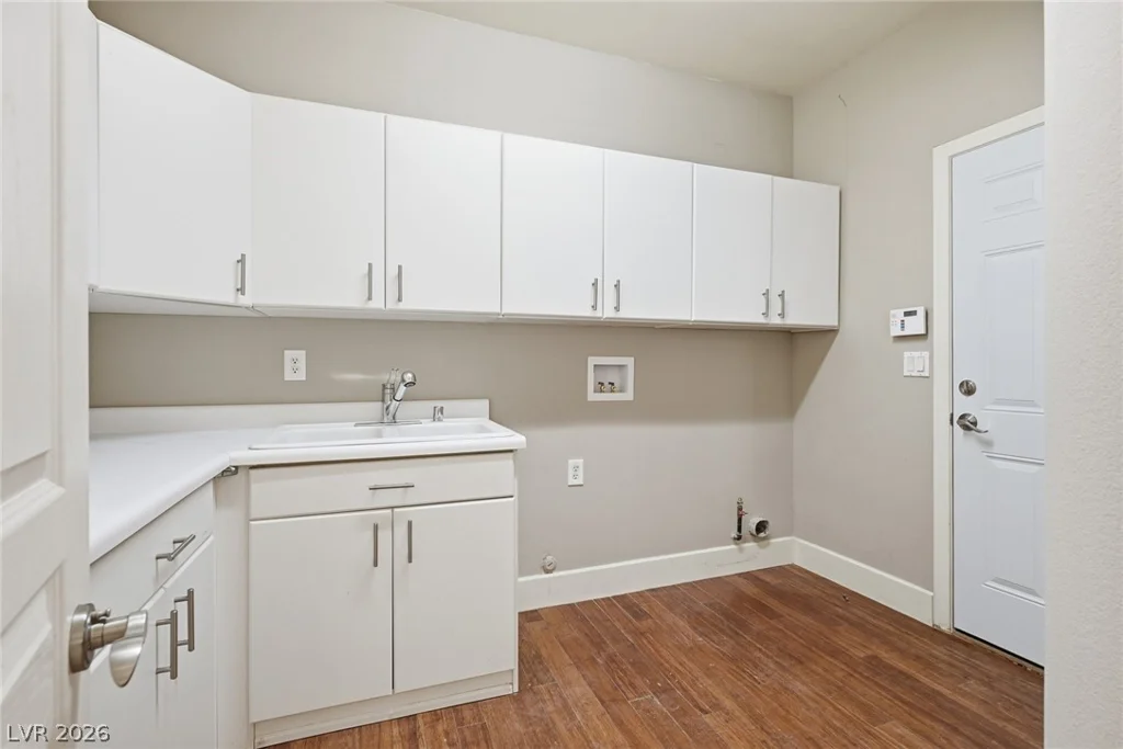 5633 Clarendon, North Las Vegas, NV 89081