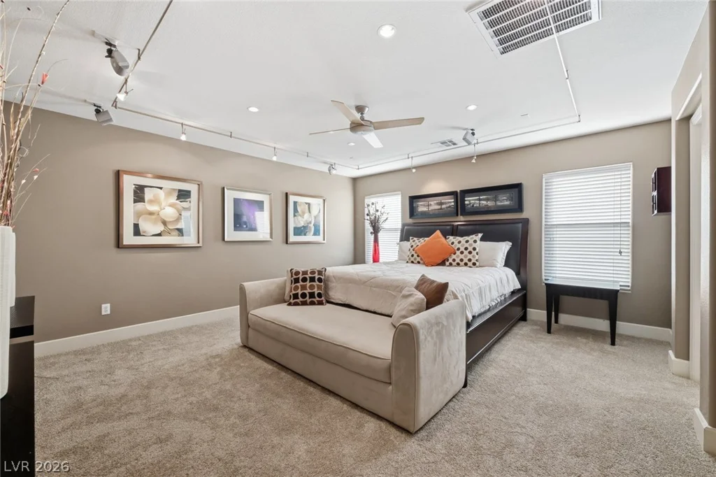 5633 Clarendon, North Las Vegas, NV 89081