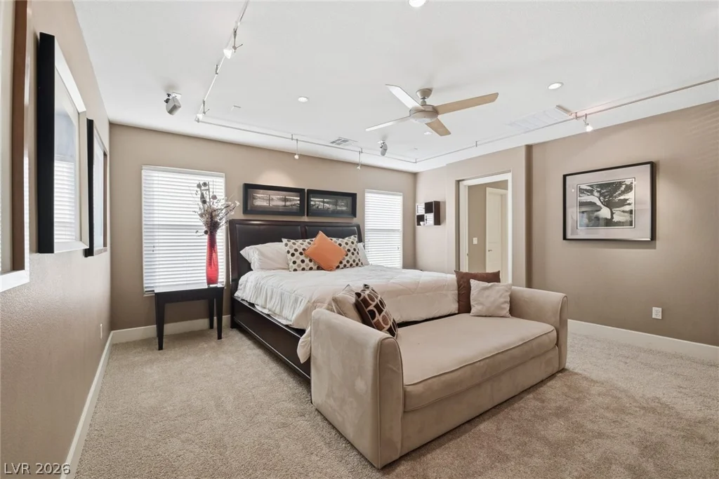 5633 Clarendon, North Las Vegas, NV 89081