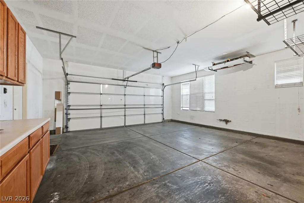 5633 Clarendon, North Las Vegas, NV 89081