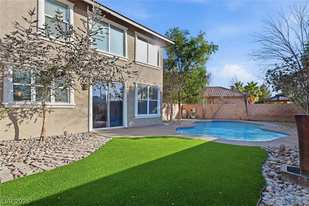 5633 Clarendon, North Las Vegas, NV 89081