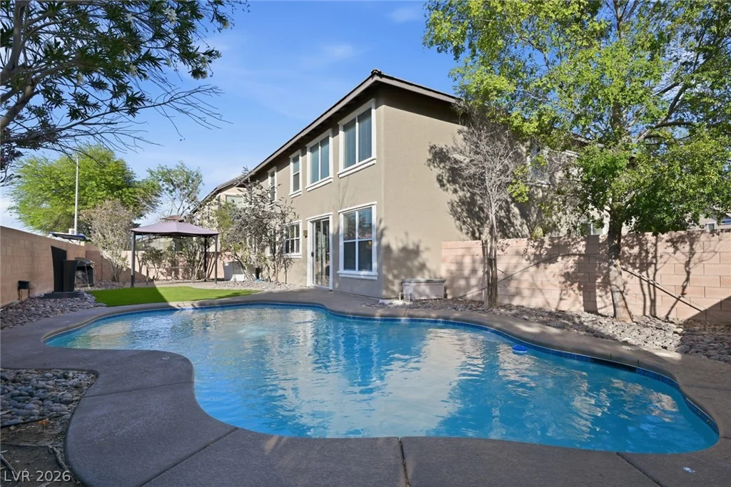 5633 Clarendon, North Las Vegas, NV 89081