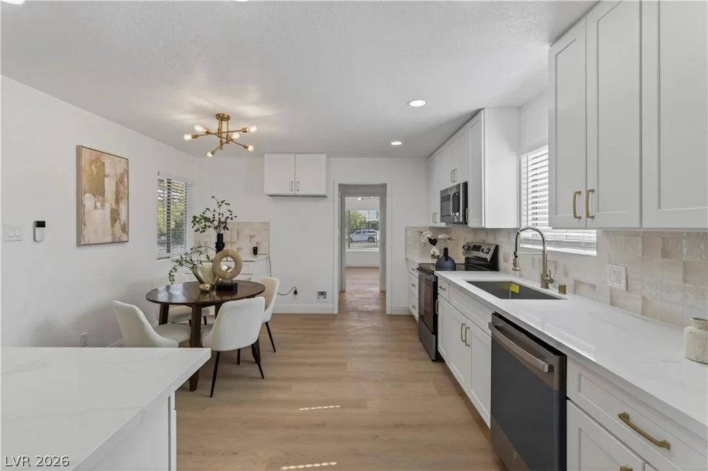 4696 Twain, Las Vegas, NV 89121