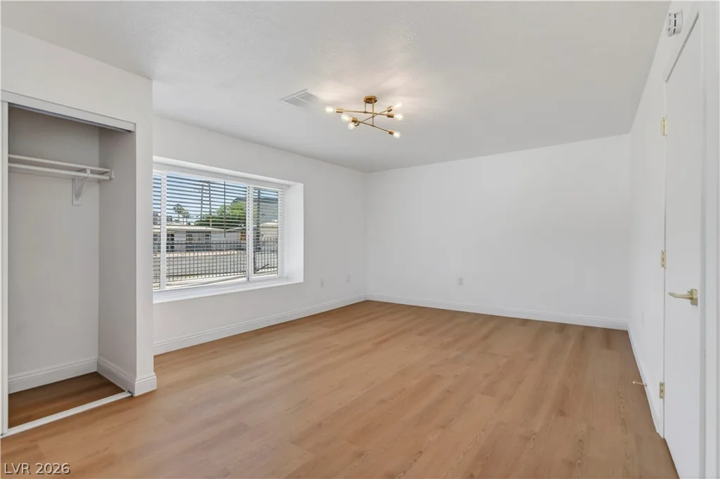 4696 Twain, Las Vegas, NV 89121