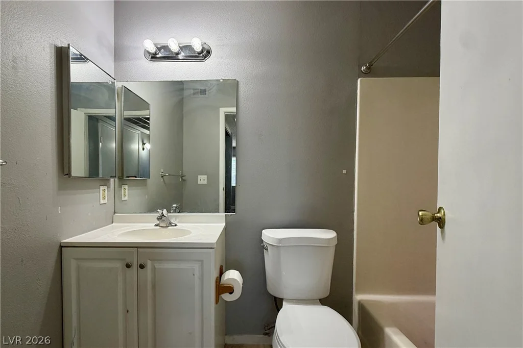 1381 University, Las Vegas, NV 89119