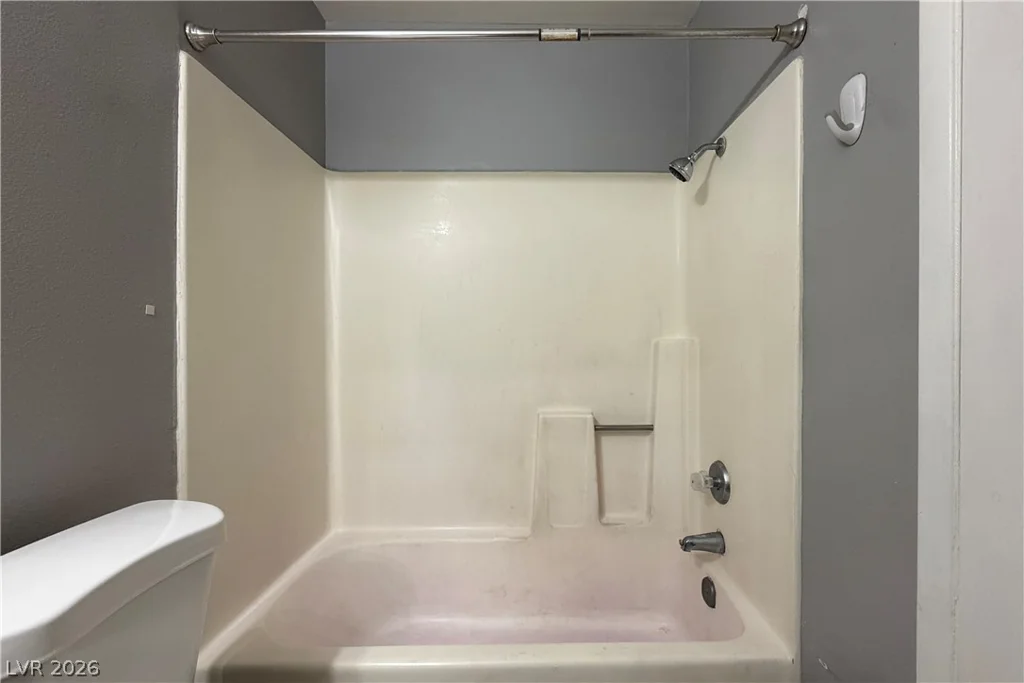 1381 University, Las Vegas, NV 89119