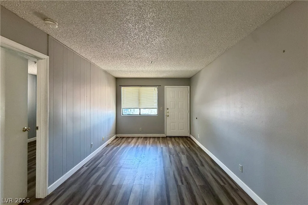 1381 University, Las Vegas, NV 89119