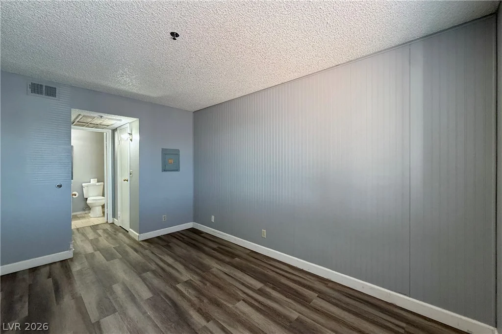1381 University, Las Vegas, NV 89119