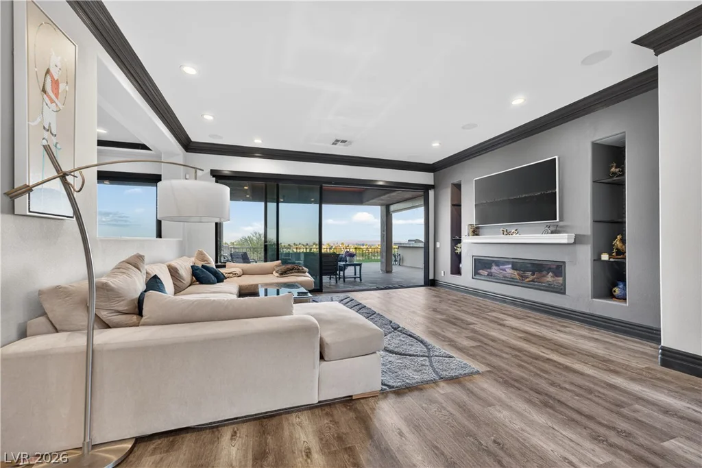 2438 Green Mountain, Las Vegas, NV 89135