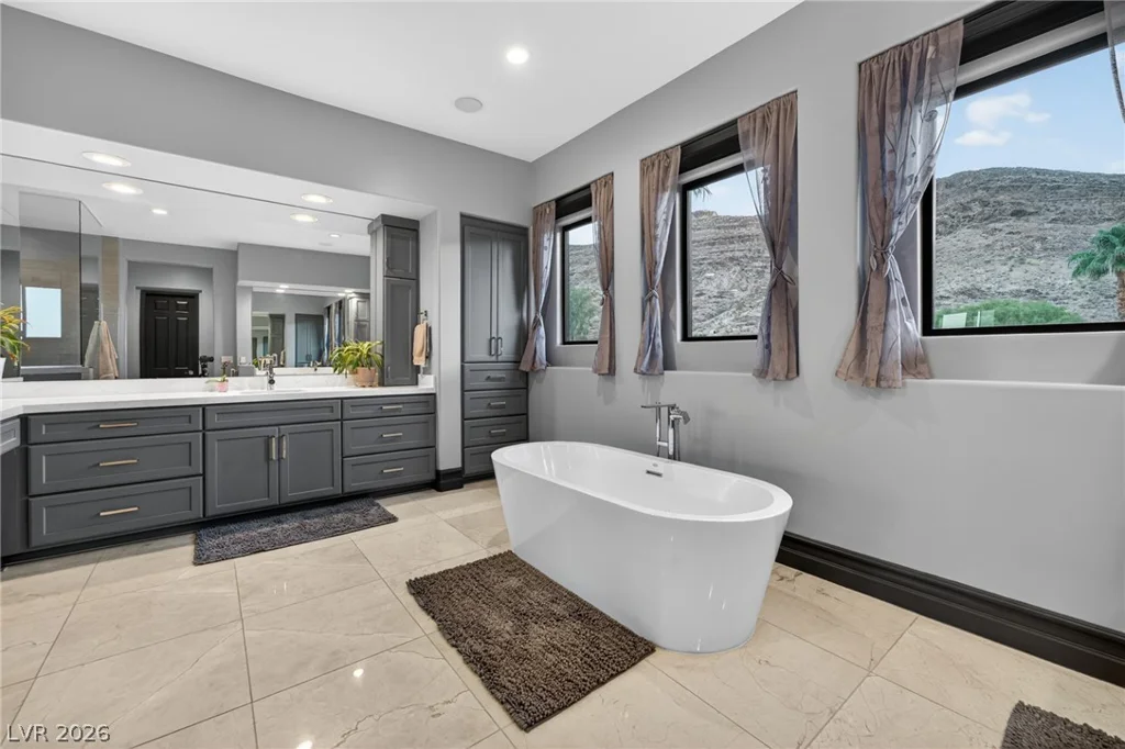 2438 Green Mountain, Las Vegas, NV 89135