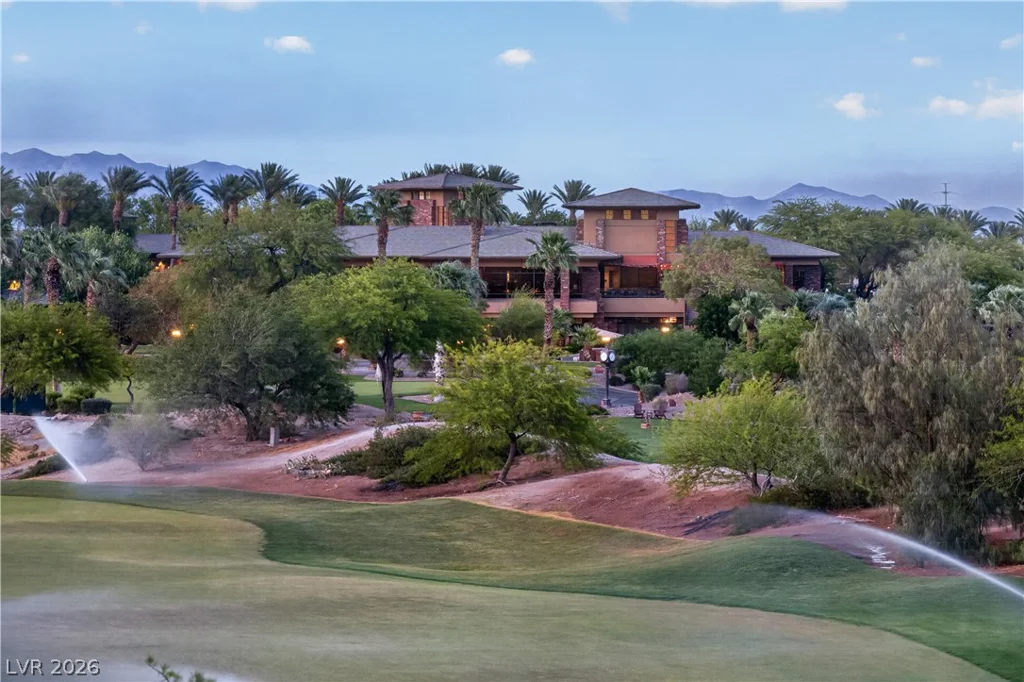 2438 Green Mountain, Las Vegas, NV 89135