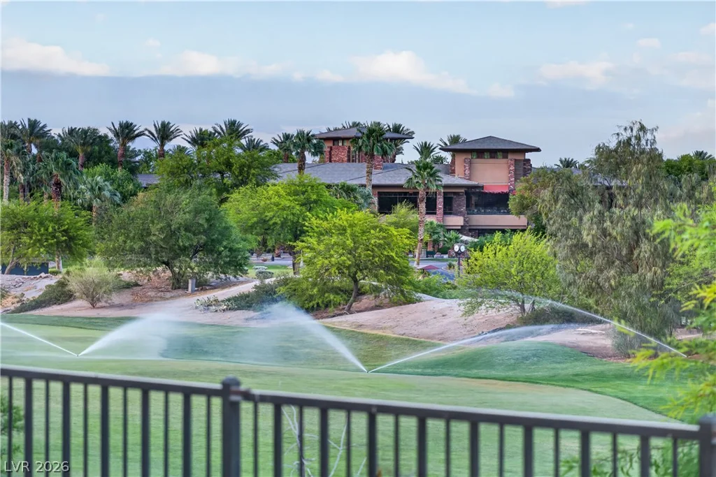 2438 Green Mountain, Las Vegas, NV 89135