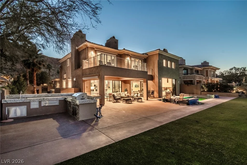 2438 Green Mountain, Las Vegas, NV 89135