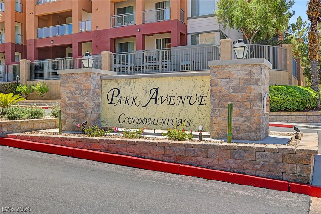15 Agate, Las Vegas, NV 89123