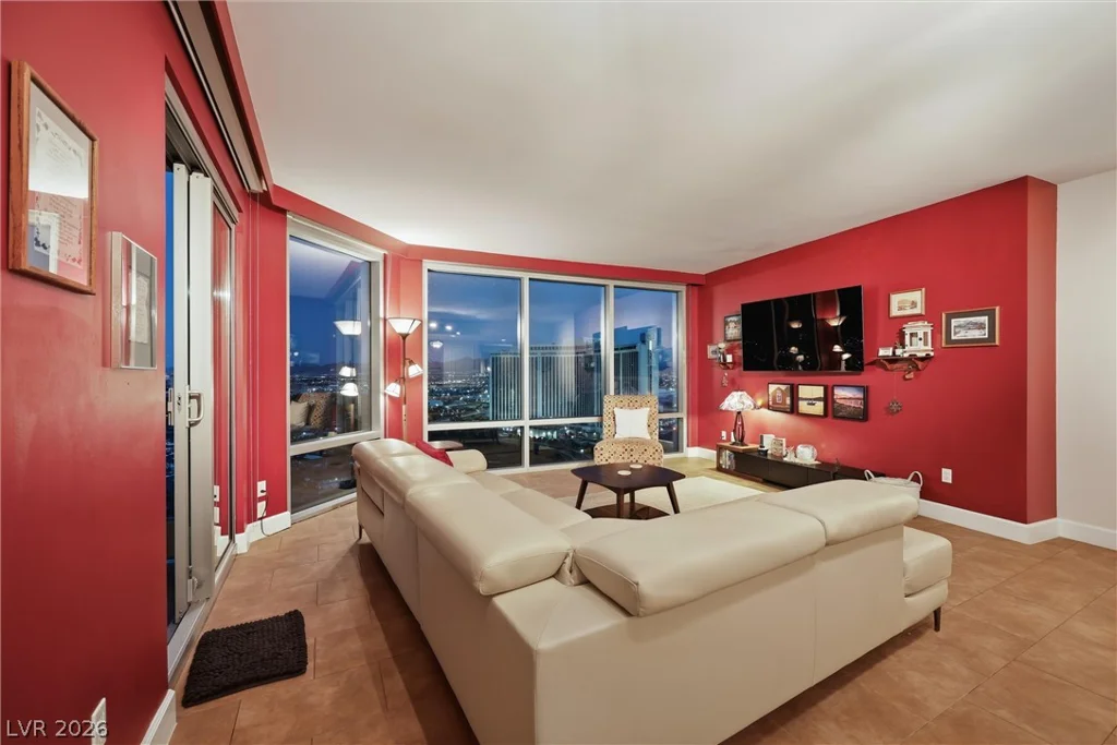 322 Karen, Las Vegas, NV 89109