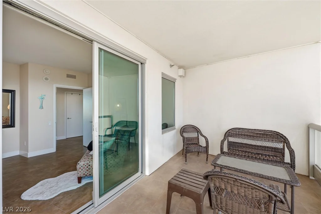 322 Karen, Las Vegas, NV 89109
