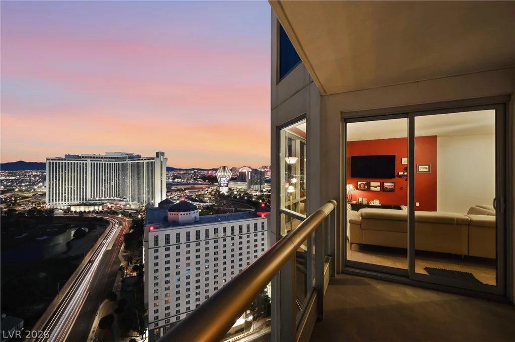 322 Karen, Las Vegas, NV 89109
