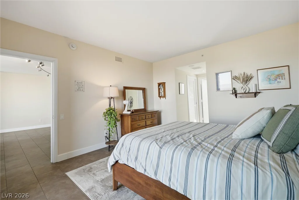 322 Karen, Las Vegas, NV 89109