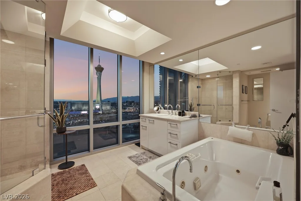 322 Karen, Las Vegas, NV 89109