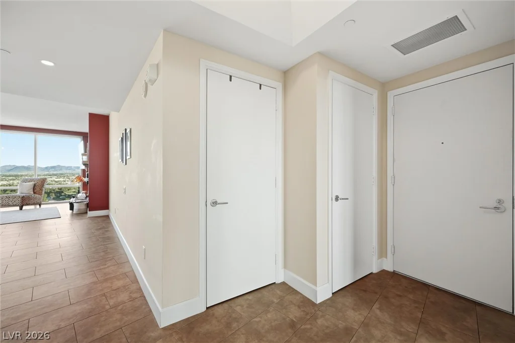 322 Karen, Las Vegas, NV 89109