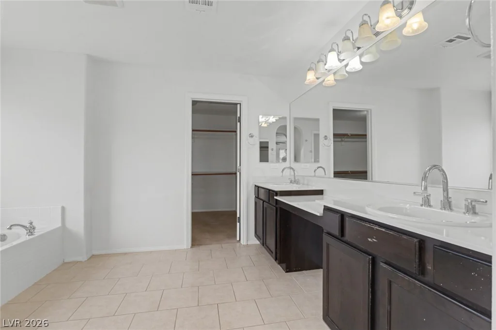 6637 Cliff Shore, North Las Vegas, NV 89084