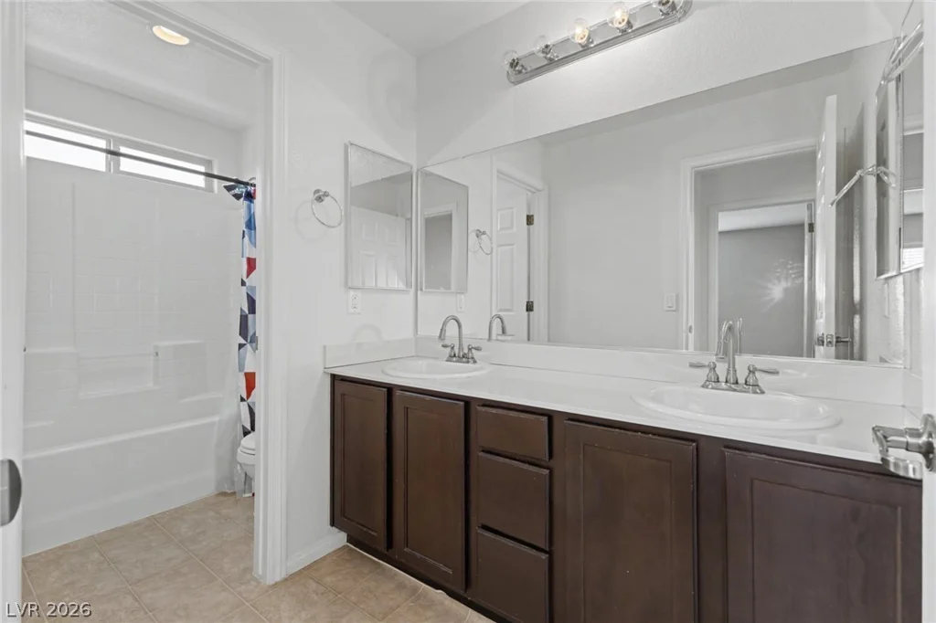 6637 Cliff Shore, North Las Vegas, NV 89084
