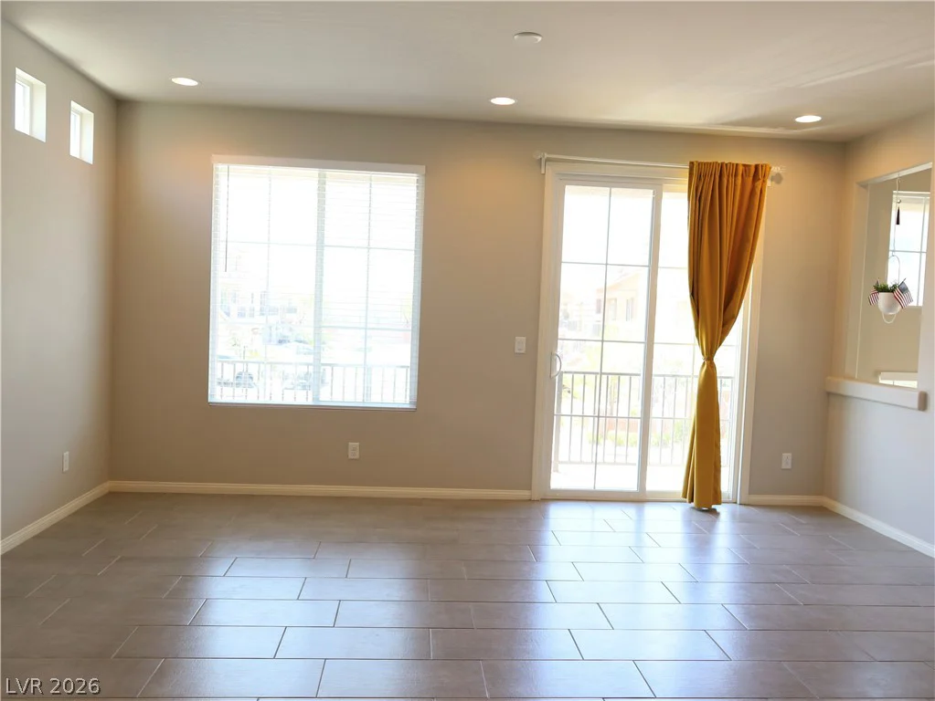 6396 Tamber Bay, Las Vegas, NV 89118