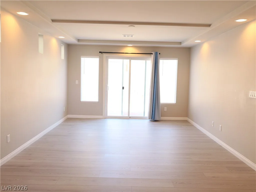 6396 Tamber Bay, Las Vegas, NV 89118