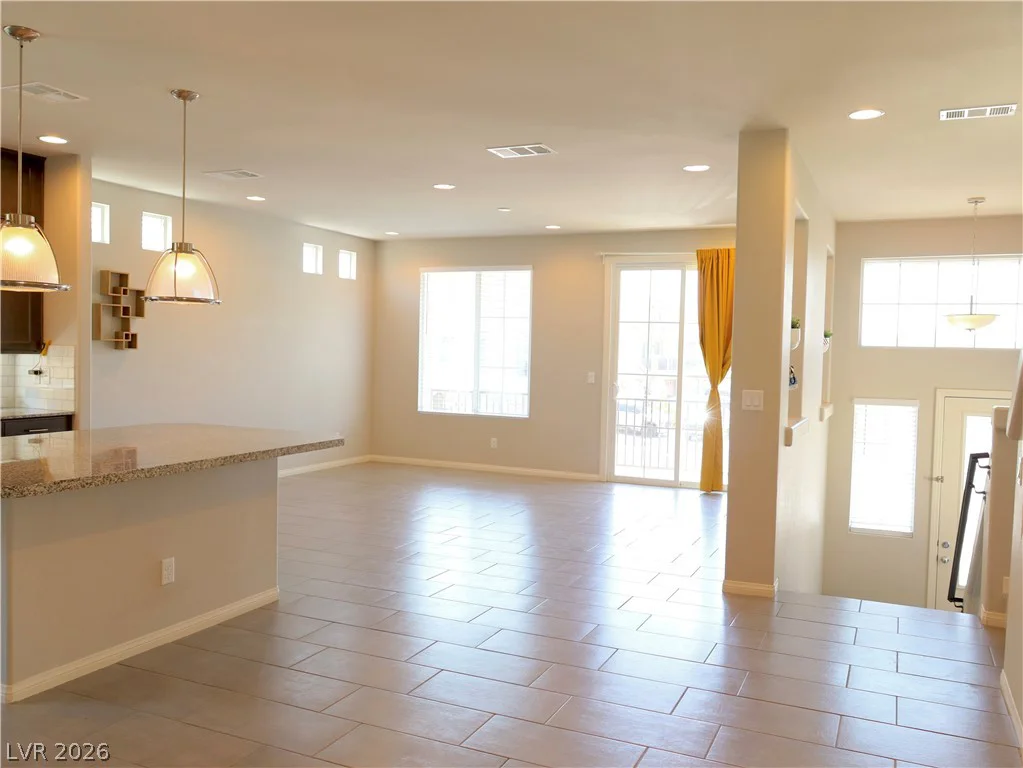 6396 Tamber Bay, Las Vegas, NV 89118