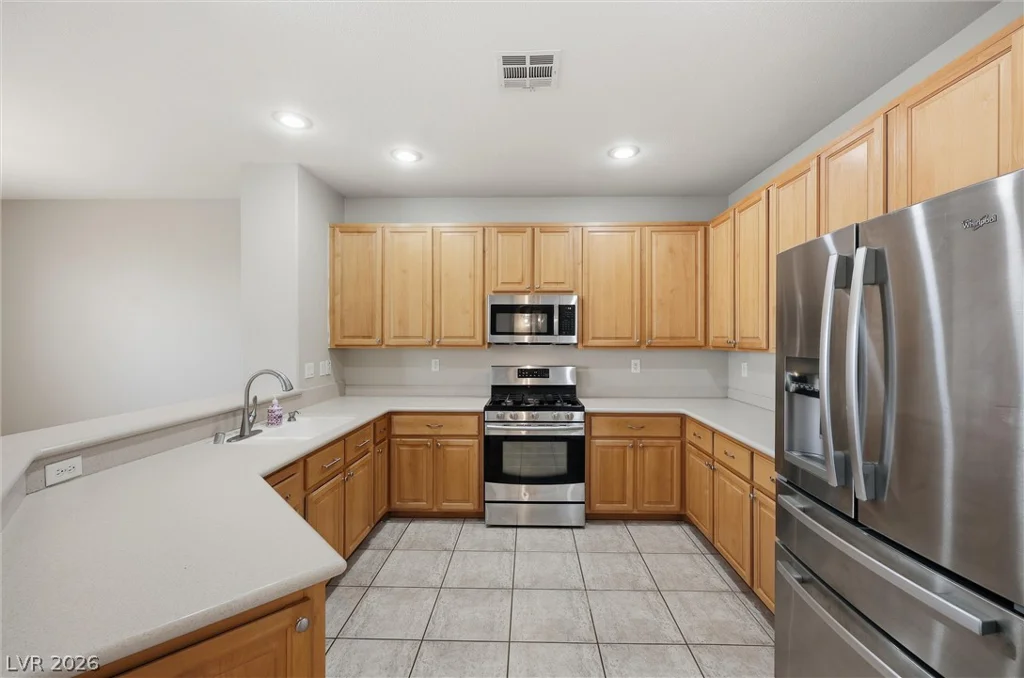 8637 Vivid Violet, Las Vegas, NV 89143