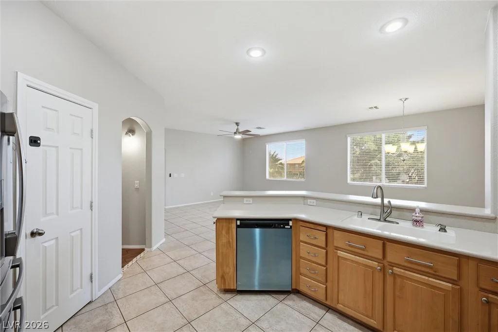 8637 Vivid Violet, Las Vegas, NV 89143