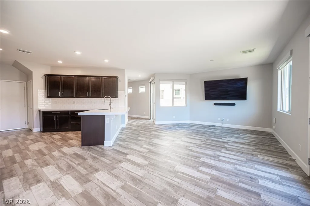 9330 Roadmaster, Las Vegas, NV 89178