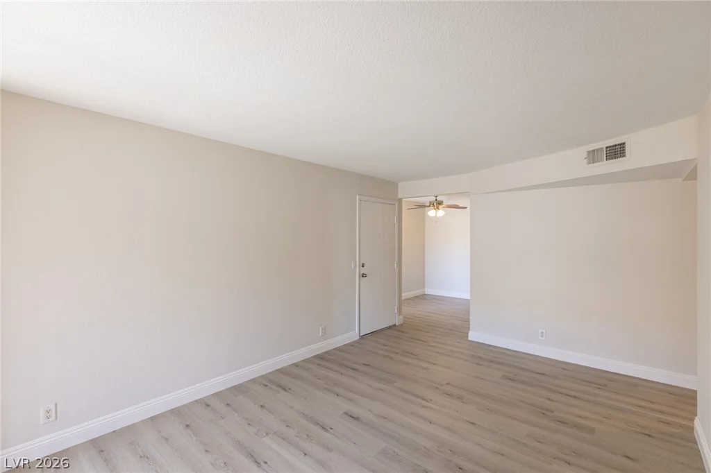 3151 Soaring Gulls, Las Vegas, NV 89128