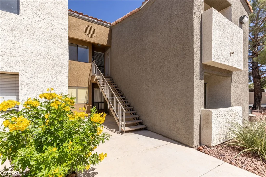 3151 Soaring Gulls, Las Vegas, NV 89128