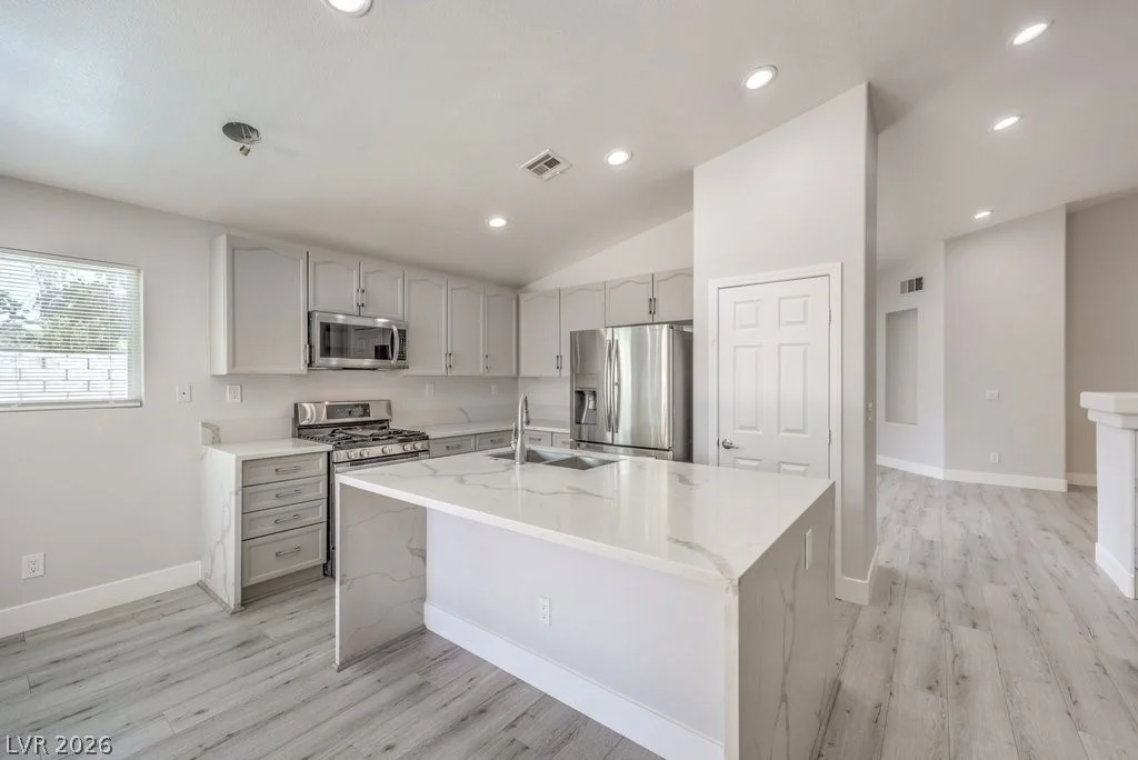 300 Dalehurst, Henderson, NV 89074