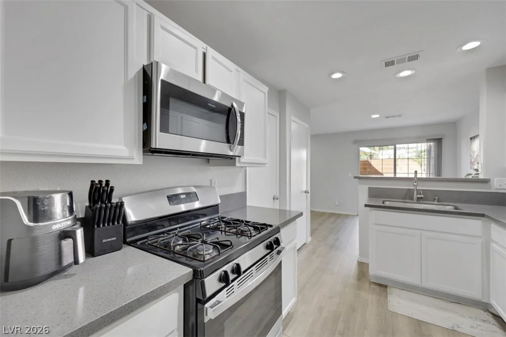 2749 Stargate, Las Vegas, NV 89108