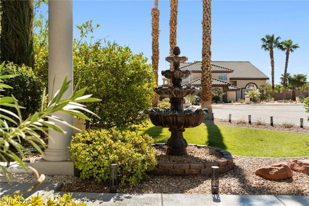 1700 Fairgate, Las Vegas, NV 89117