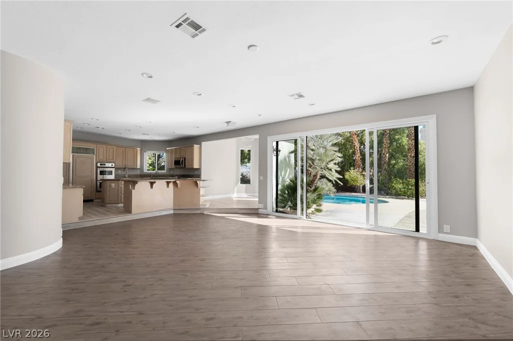 1700 Fairgate, Las Vegas, NV 89117