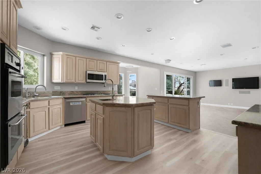 1700 Fairgate, Las Vegas, NV 89117