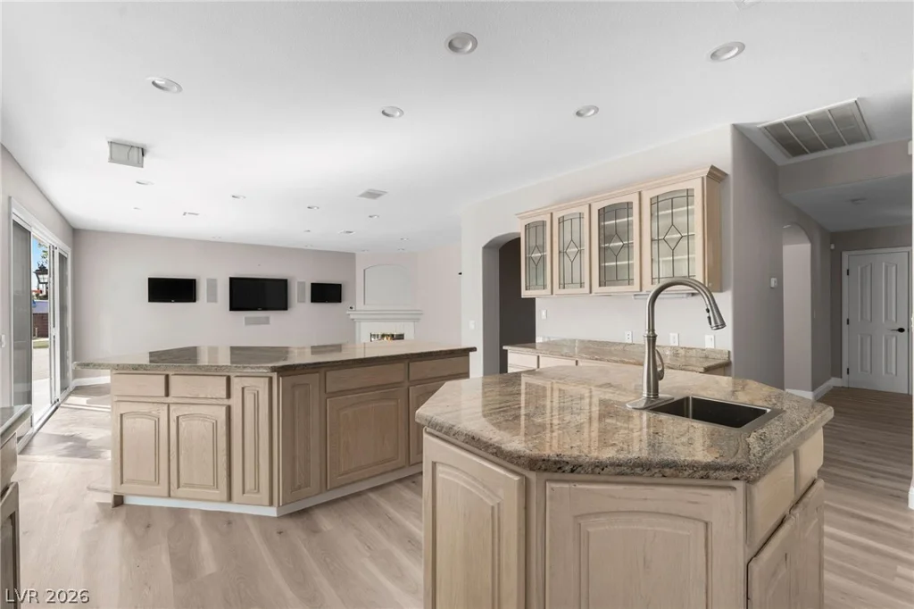 1700 Fairgate, Las Vegas, NV 89117
