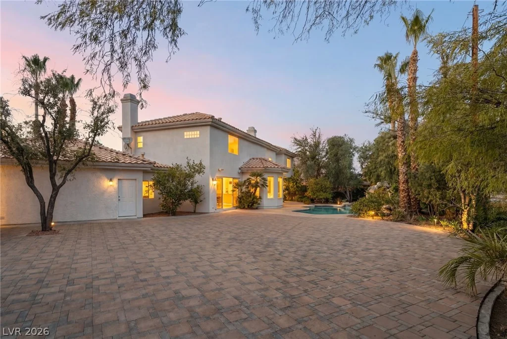 1700 Fairgate, Las Vegas, NV 89117