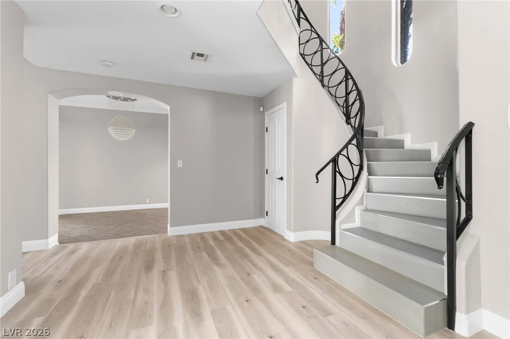 1700 Fairgate, Las Vegas, NV 89117