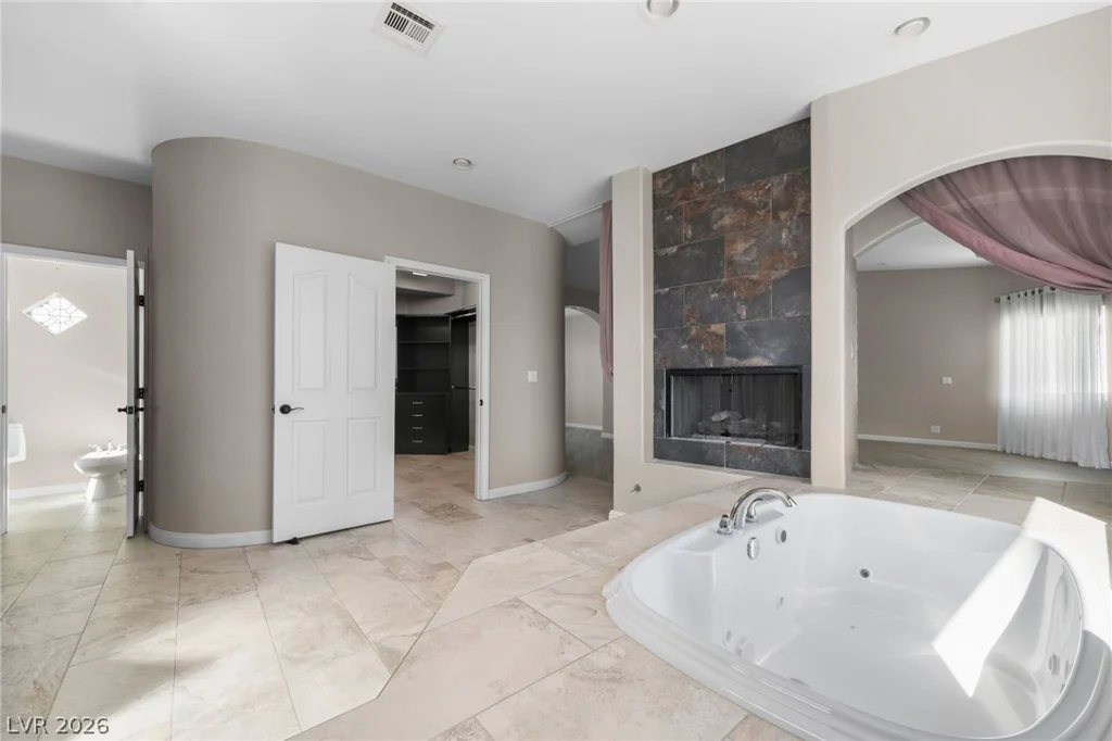 1700 Fairgate, Las Vegas, NV 89117