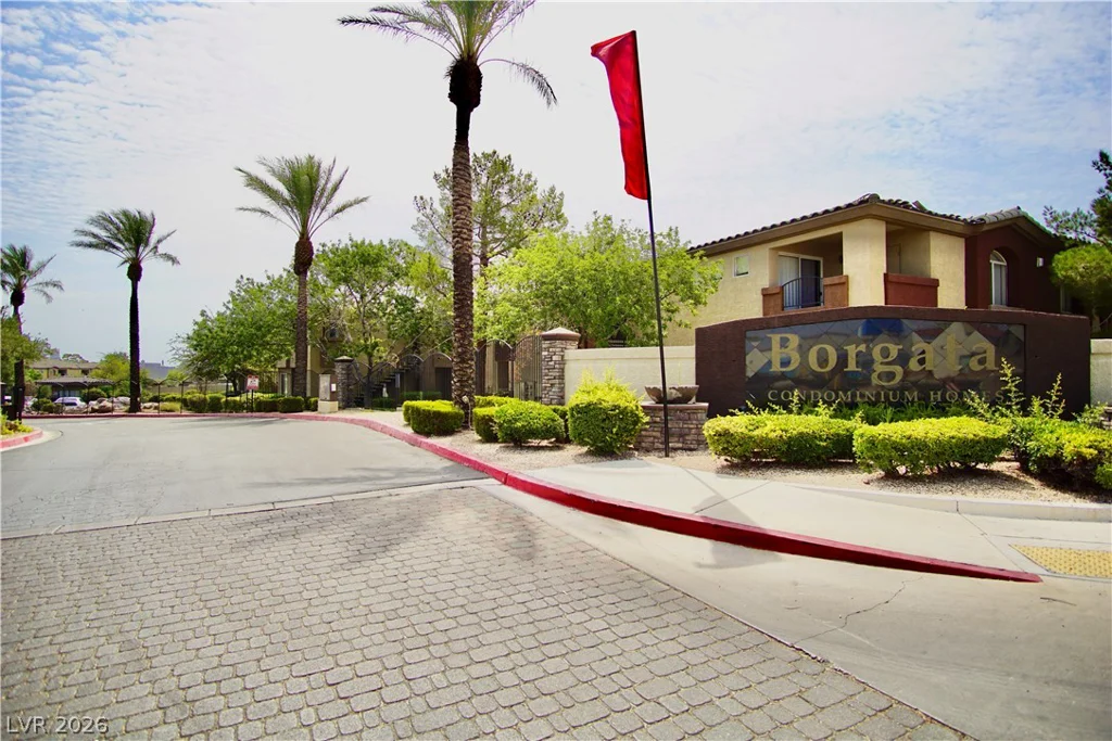 4400 Jones, Las Vegas, NV 89103