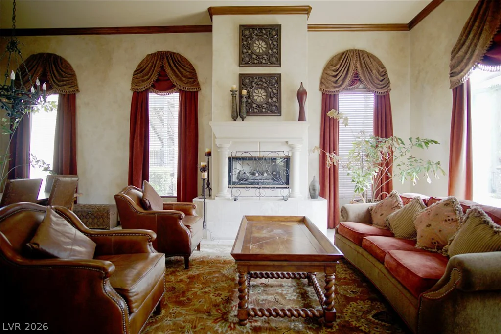 4400 Jones, Las Vegas, NV 89103