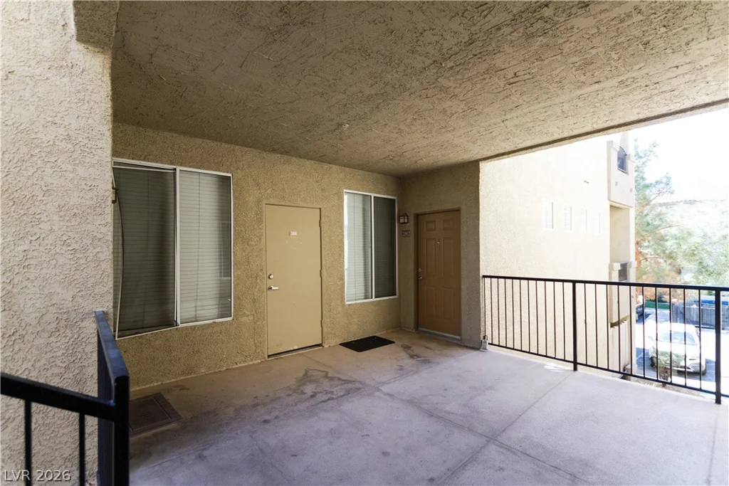 4400 Jones, Las Vegas, NV 89103