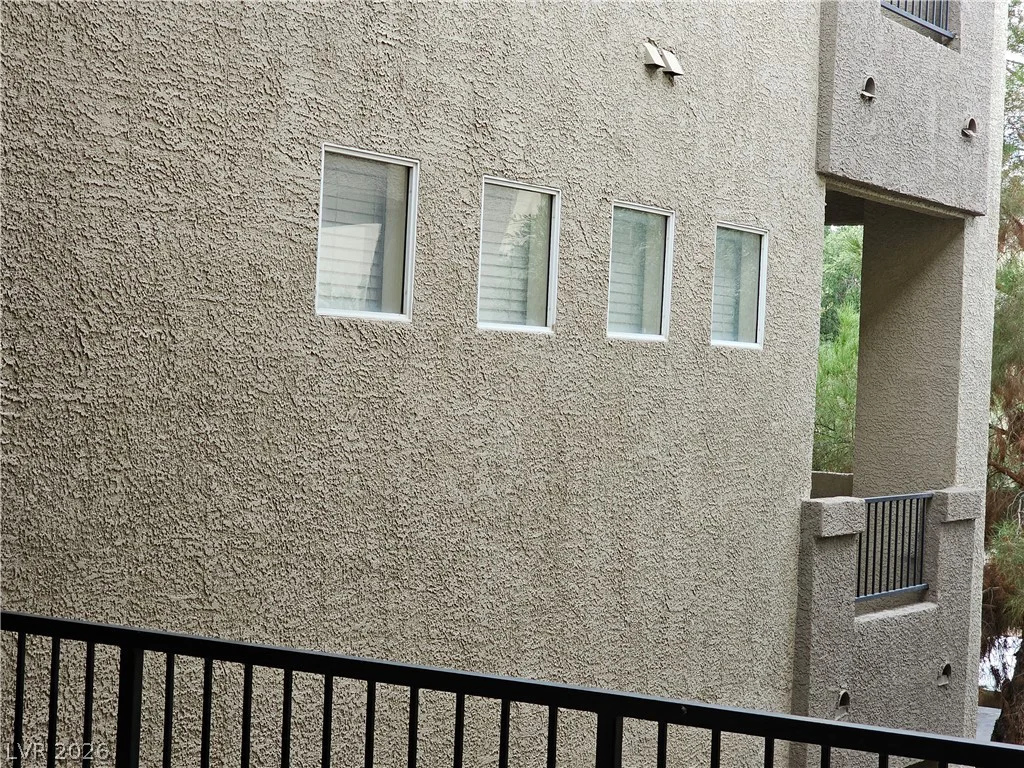 4400 Jones, Las Vegas, NV 89103