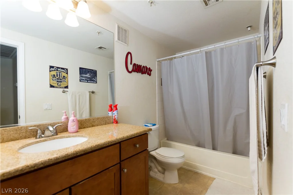 4400 Jones, Las Vegas, NV 89103